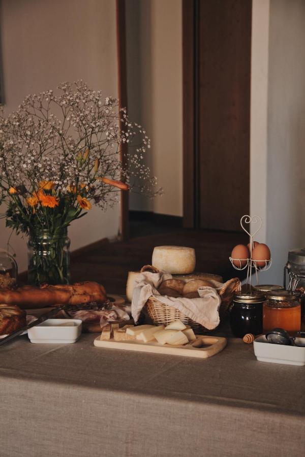 San Romedio Agriturismo Romeno Eksteriør bilde